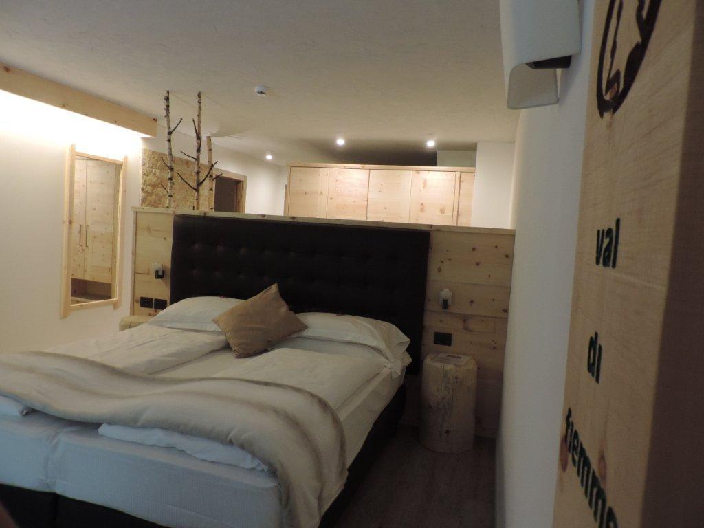 Hotel Scoiattolo Tesero Kültér fotó