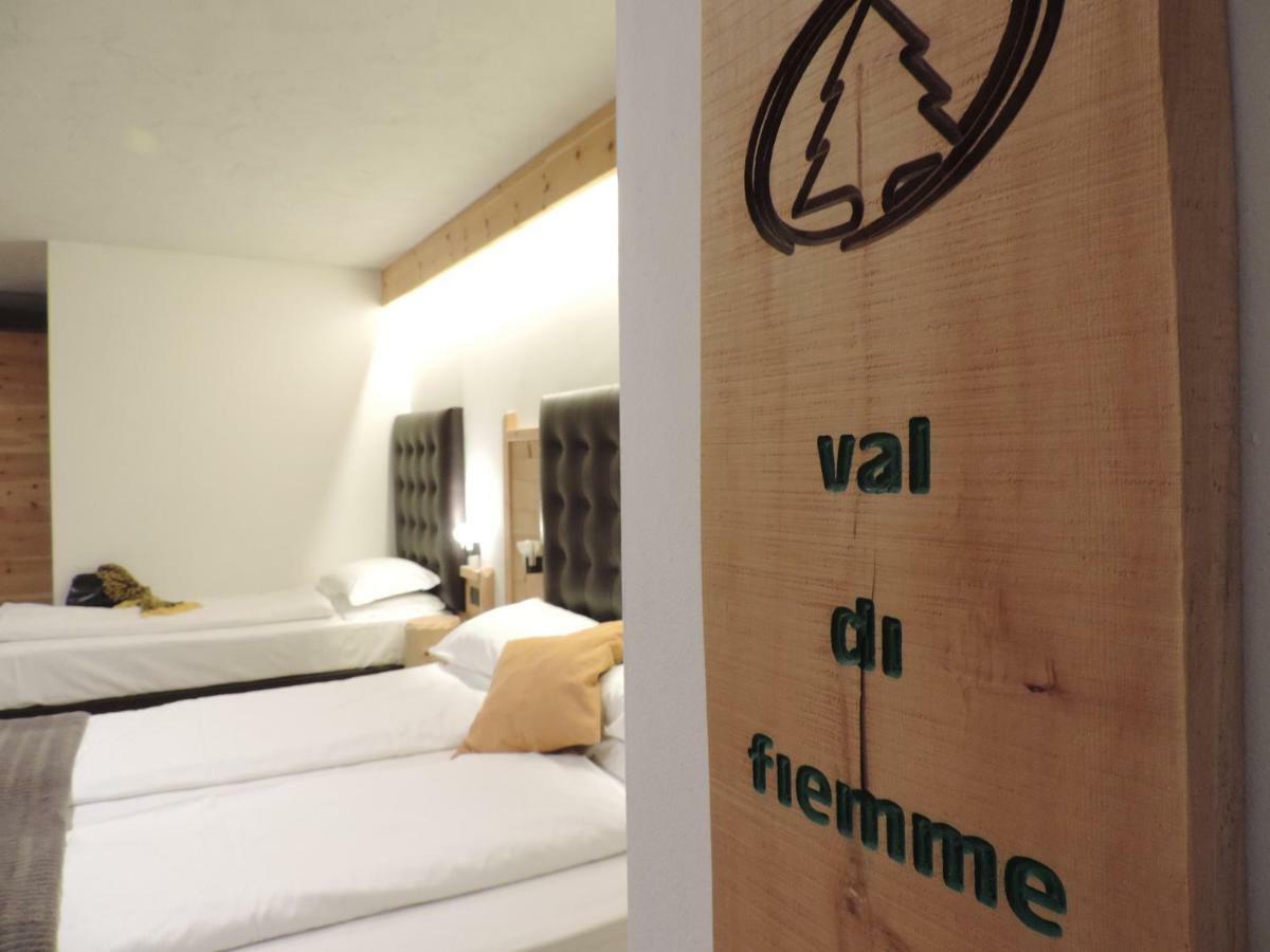 Hotel Scoiattolo Tesero Kültér fotó