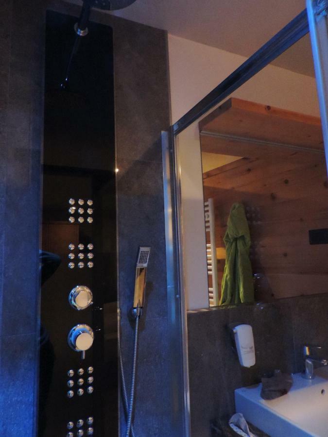 Hotel Scoiattolo Tesero Kültér fotó